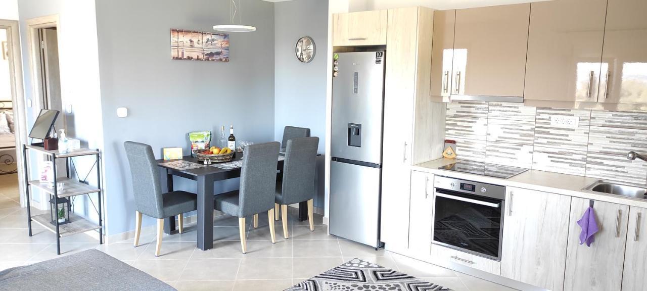 Spiros - Full Renovated House 2022 Apartment Mármaron Екстериор снимка